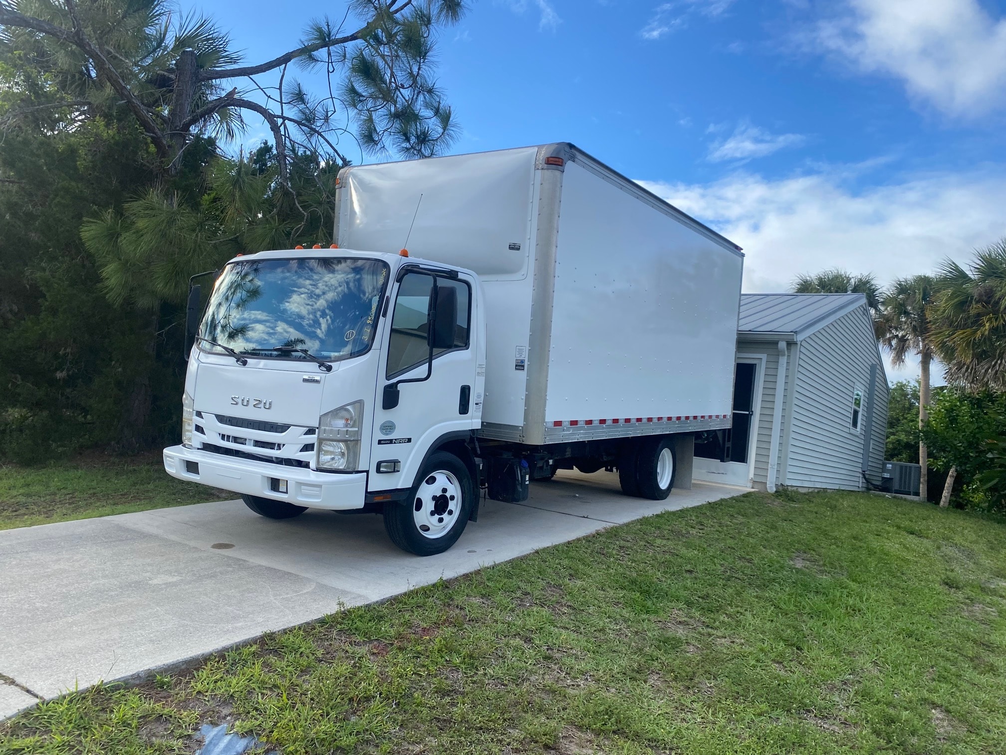 18ft Box Truck
